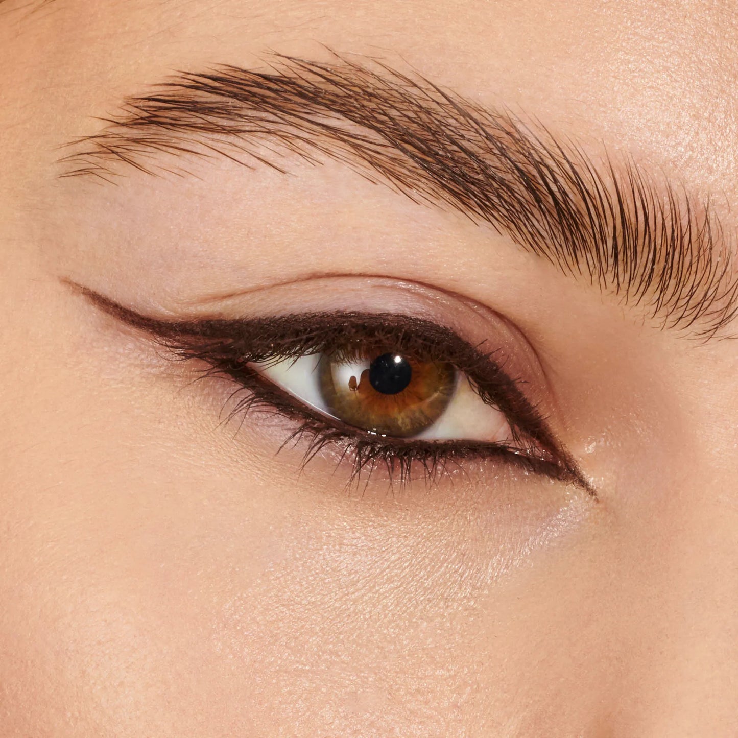 24HR StayLineTM Waterproof Precision Eyeliner