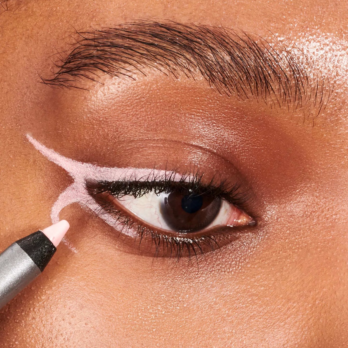 24HR StayLineTM Waterproof Precision Eyeliner